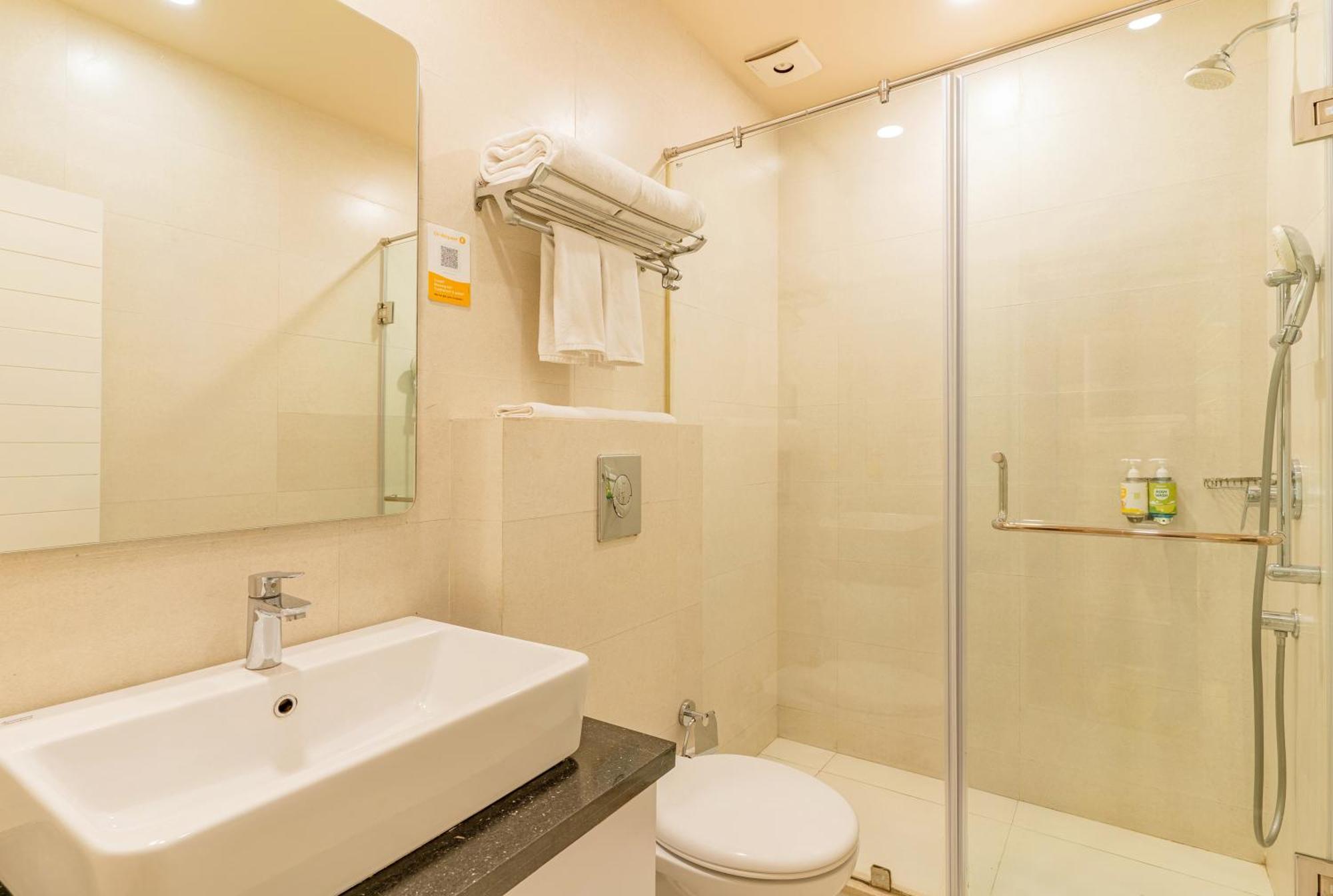 Bloom Hotel - Cr Park New Delhi Room photo